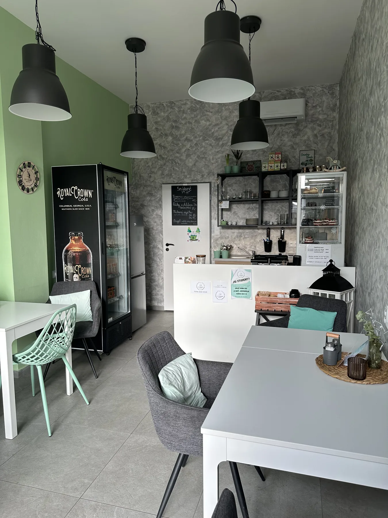 Interiér Myčkafé bistra